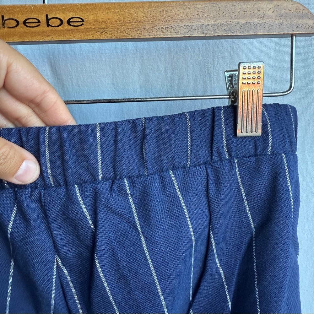 NWT Lulumari Navy Blue Pinstriped Straight/Wide Leg Trouser Style Pants / Size L - Picture 7 of 7